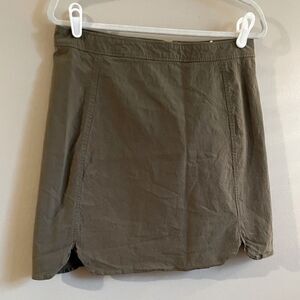 Mo:Vint womens olive green skirt Sz L